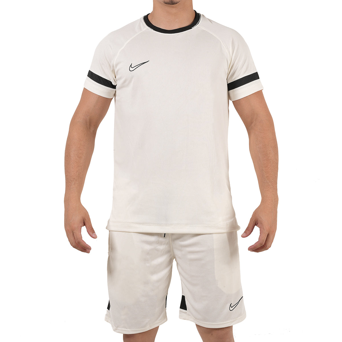 Conjunto Nike Bermuda + Camisa Dry Fit - Branco